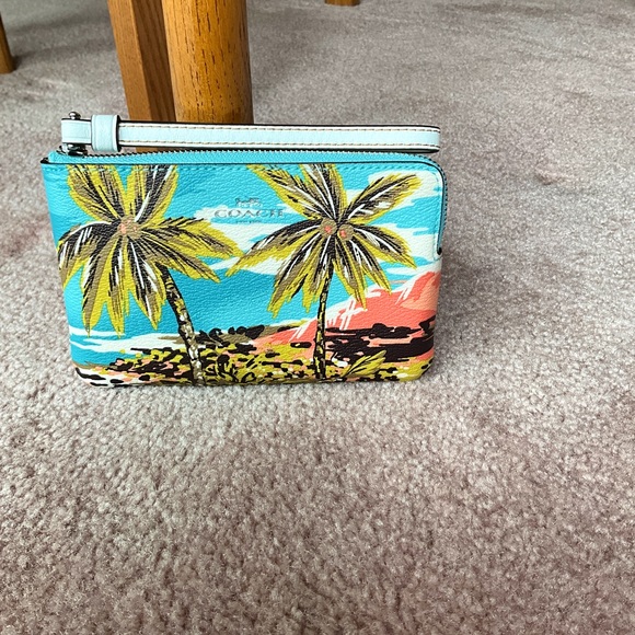 Coach Handbags - NWT Coach Corner Zip Wristlet with Hawaiian Print